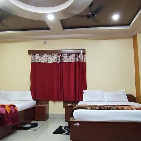 Hotel Nandanik Palace Falakata Экстерьер фото