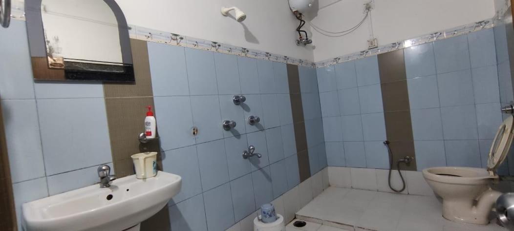 Hotel Nandanik Palace Falakata Экстерьер фото