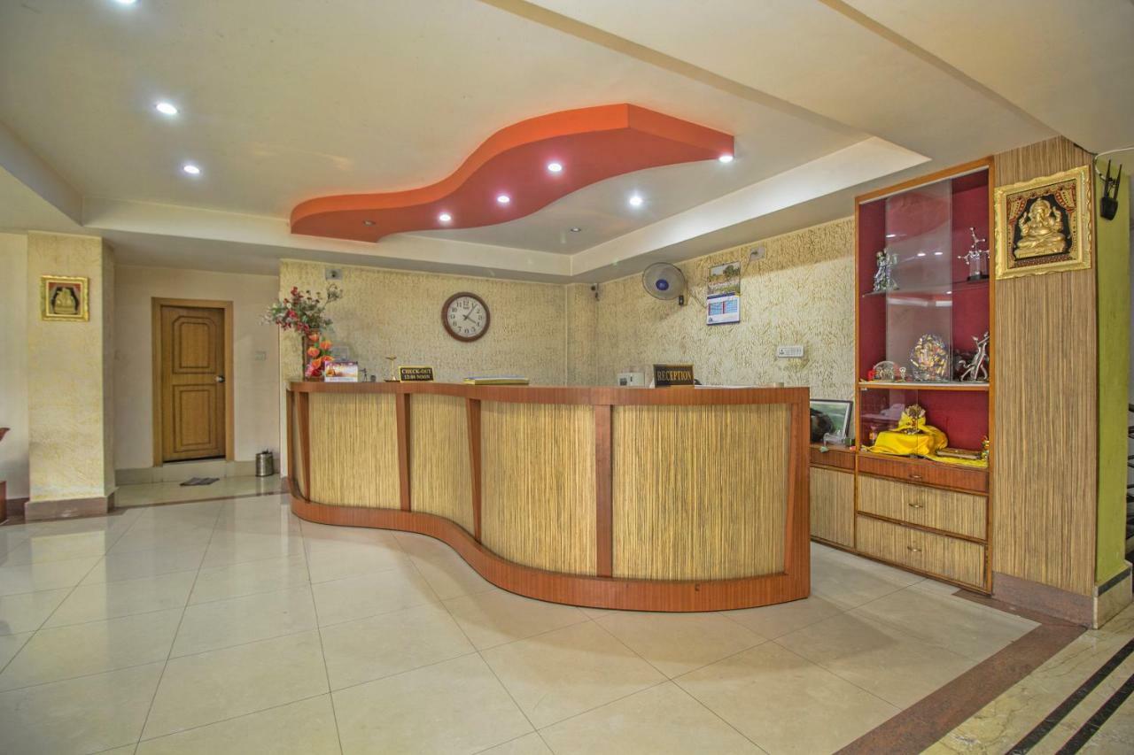 Hotel Nandanik Palace Falakata Экстерьер фото