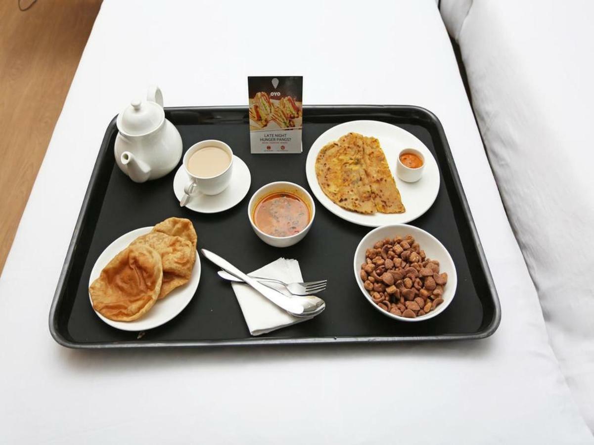 Hotel Nandanik Palace Falakata Экстерьер фото