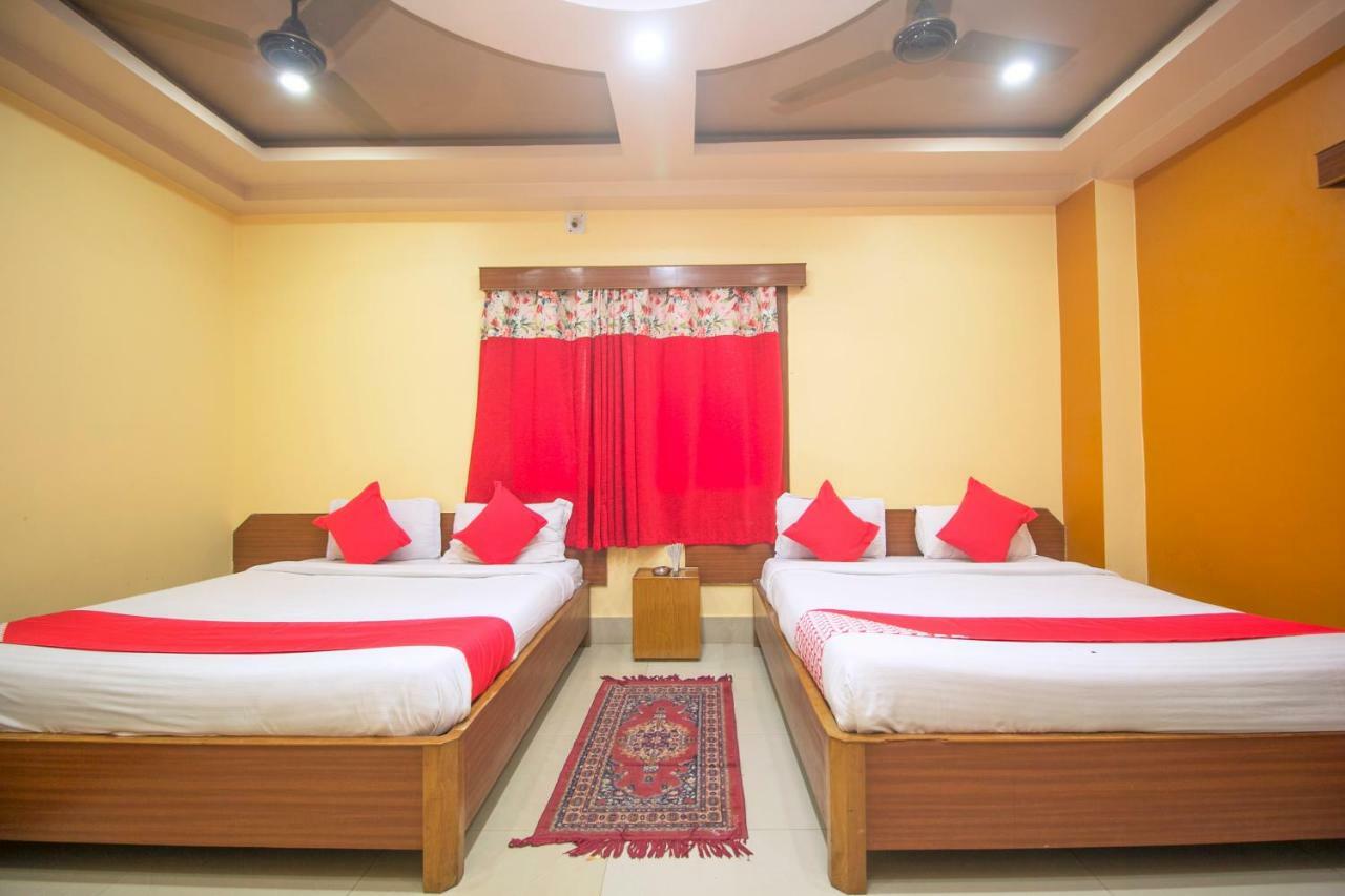 Hotel Nandanik Palace Falakata Экстерьер фото